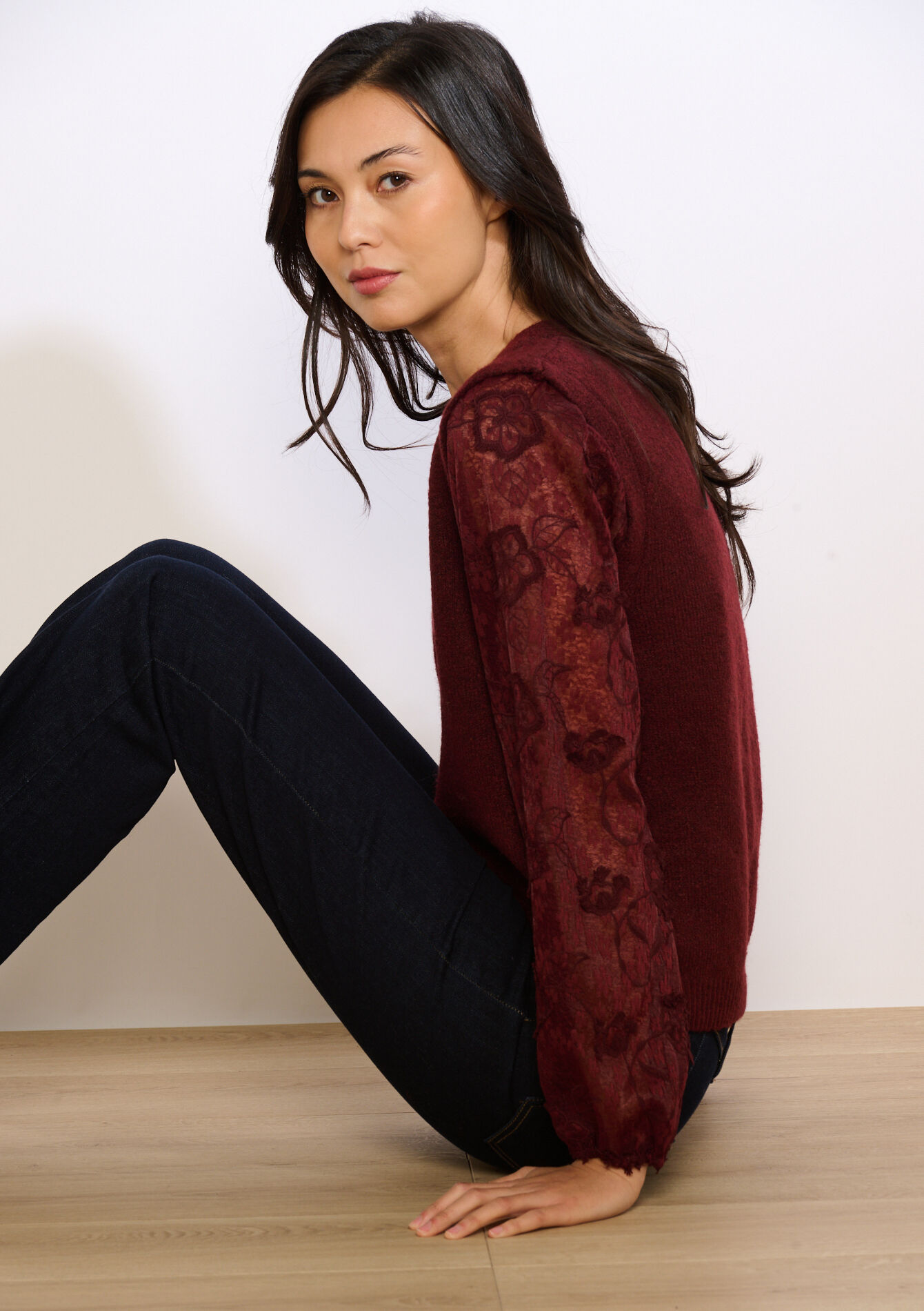V-neck pullover with lace sleeves, V-neck pullover with lace sleeves, , back