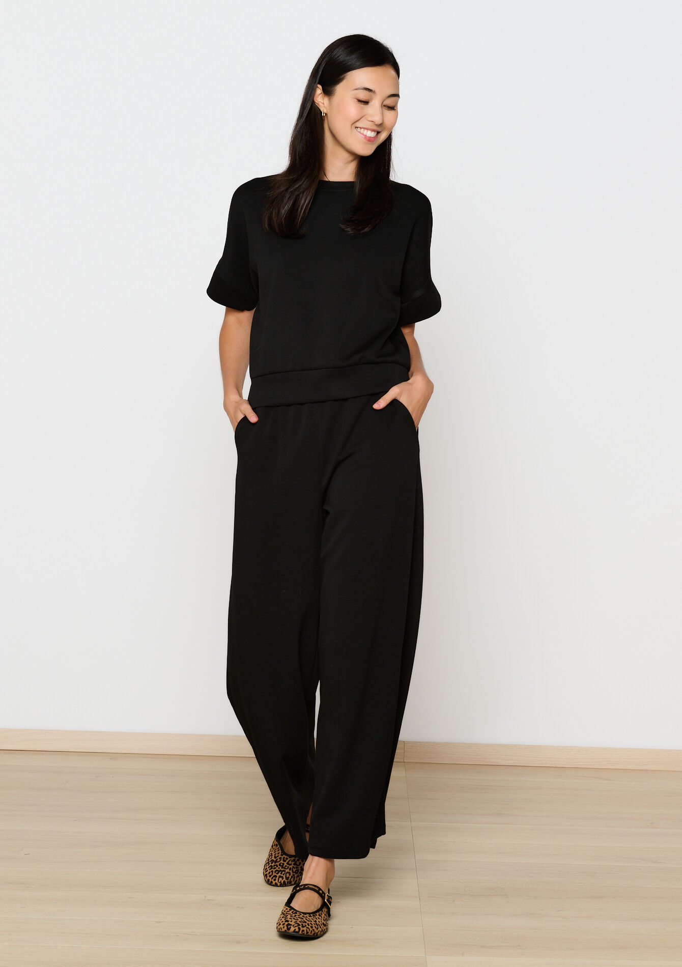 T-shirt in sweatstof, T-shirt in sweatstof - BLACK - 15100292_1119