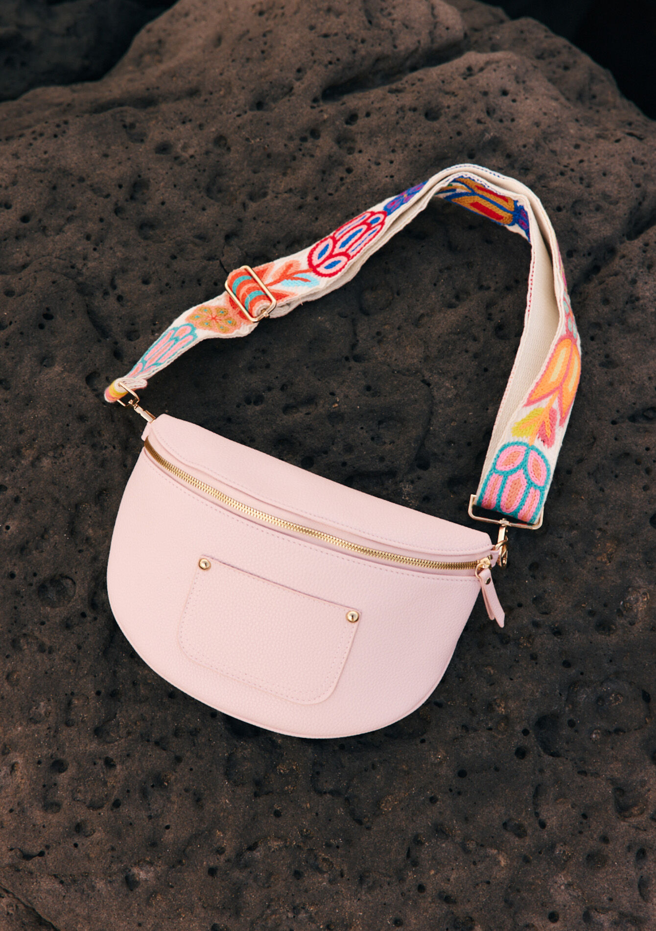 Structured belt bag, , detail_model