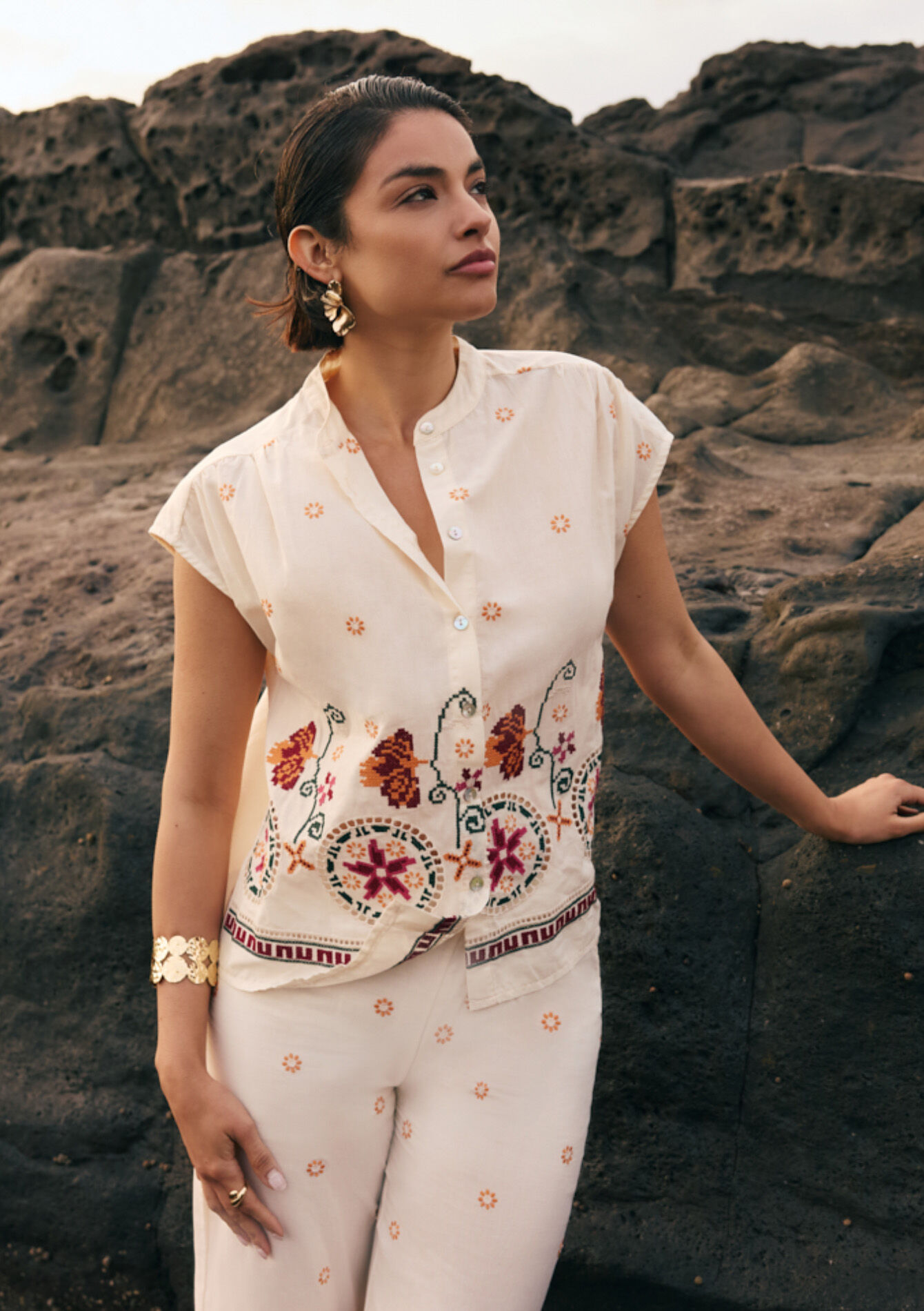 Embroidered short sleeve blouse, , hi-res